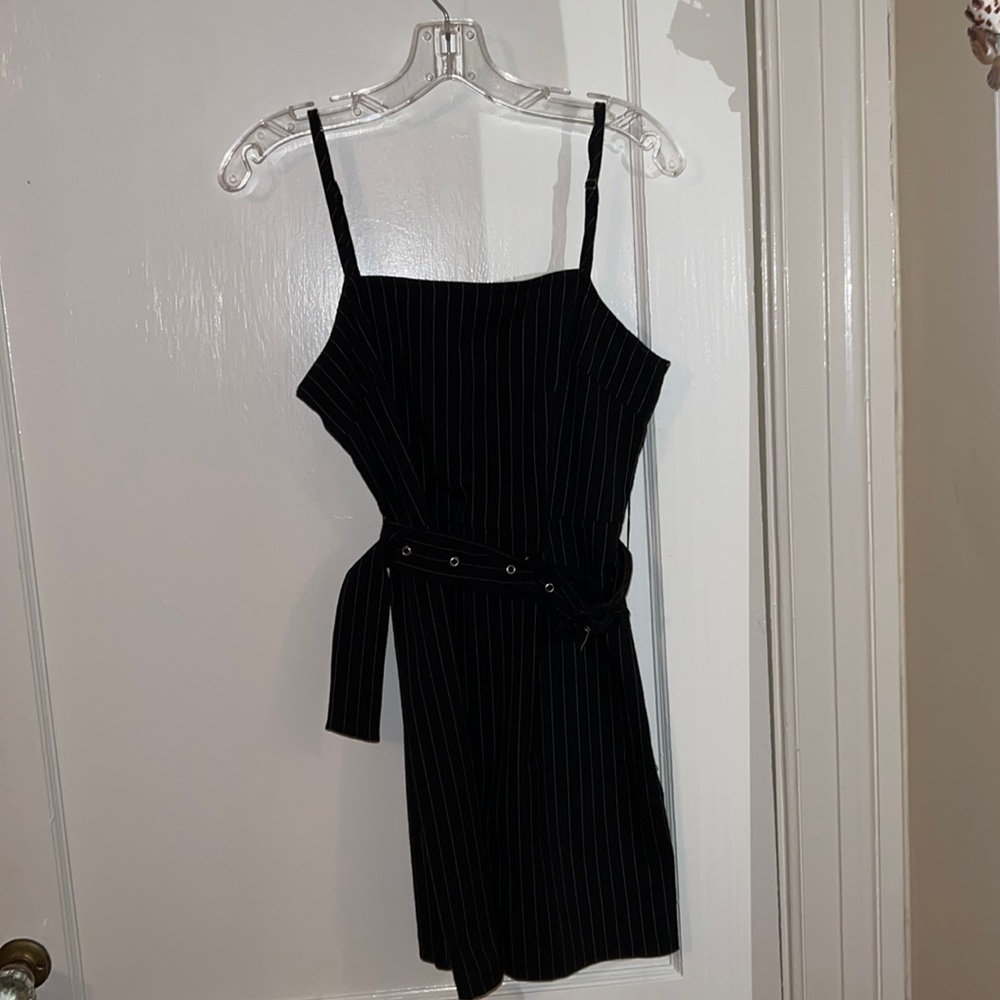 Black and white striped forever 21 size med.